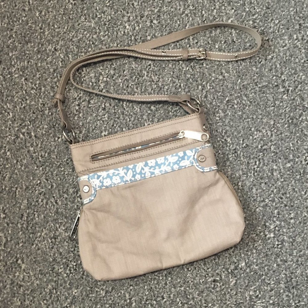 Thirty One Bags Pop Crossbody Expandable Purse